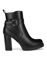 Clara Barson Botki WS5881-26 Czarny. Czarne botki damskie Clara Barson, bez wzorów, ze skóry, bez obcasa, na słupku, bez zapięcia. Za 179.99 zł.