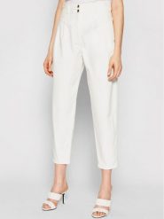 Patrizia Pepe Jeansy 8J0968/A8E3-W146 Biały Boyfriend Fit. Białe jeansy damskie Patrizia Pepe, bez wzorów, z bawełny. Za 979.99 zł.