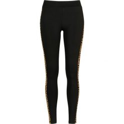 Damskie klasyczne legginsy w paski. Czarne legginsy damskie Urban Classics, bez wzorów. Za 142.00 zł.