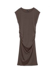 Vero Moda Sukienka koktajlowa Sarah 10346941 Brązowy ciemny Slim Fit. Brązowe sukienki damskie Vero Moda, xl, bez wzorów, z lyocellu, wizytowe, bez kołnierzyka, bez ramiączek. Za 119.99 zł.