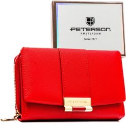 Poziomy portfel damski wykonany ze skóry ekologicznej w czerwonym kolorze - Peterson. Czerwone portfele damskie Peterson, ze skóry ekologicznej. Za 99.99 zł.