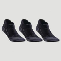 Skarpety sportowe tenis RS 900 3 pary. Czarne skarpetki damskie ARTENGO, bez wzorów, z bawełny. Za 54.99 zł.