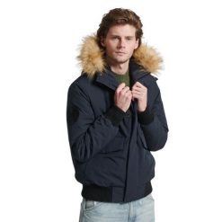 Kurtka z kapturem Superdry Everest. Niebieskie kurtki męskie Superdry, m, bez wzorów, z puchu, z kapturem. W wyprzedaży za 704.00 zł.