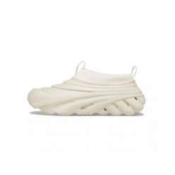 Klapki Crocs Echo Storm Beżowe. Brązowe klapki męskie Crocs, bez wzorów, z materiału, bez zapięcia. Za 409.85 zł.