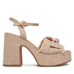 Sandały DeeZee. Brązowe sandały damskie DeeZee, bez wzorów, bez obcasa, na słupku, bez zapięcia. Za 159.99 zł.