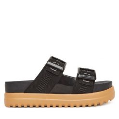 Klapki Melissa. Czarne klapki damskie Melissa, bez wzorów, bez obcasa, bez zapięcia. Za 309.99 zł.
