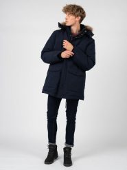 Guess Kurtka | M1BL23WE6Z2 | Mężczyzna | Granatowy. Niebieskie kurtki męskie Guess, m, z aplikacjami, z poliesteru, bez kaptura. W wyprzedaży za 629.00 zł.