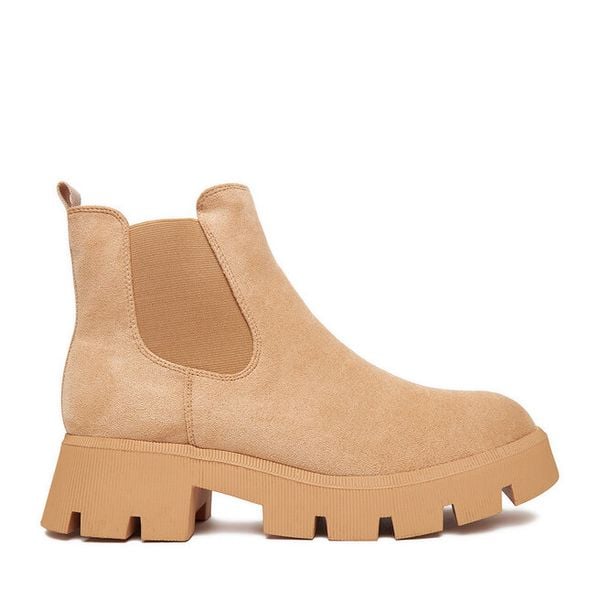 Sztyblety DeeZee. Brązowe botki damskie DeeZee, bez wzorów, bez obcasa, na płaskiej podeszwie, bez zapięcia. Za 199.99 zł.