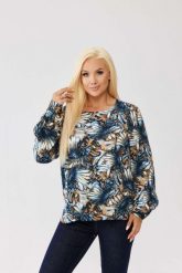 Klasyczna wiskozowa bluzka Savanna Blue z motywem artystycznego printu PLUS SIZE XXL OVERSIZE JESIEŃ. Niebieskie bluzki damskie Moda Size Plus Iwanek, plus size, bez wzorów, z jeansu, eleganckie, bez kołnierzyka, plus size, bez ramiączek. Za 199.90 zł.