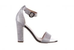 Sandały Bayla-056 8024-1089 Srebrny, Skóra naturalna - 37. Szare sandały damskie Bayla, bez wzorów, z nubiku, bez obcasa, na słupku, bez zapięcia. W wyprzedaży za 134.10 zł.