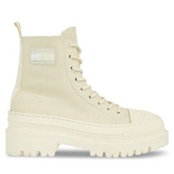 Botki Tommy Hilfiger. Brązowe botki damskie Tommy Hilfiger, bez wzorów, bez obcasa, na płaskiej podeszwie, bez zapięcia. Za 449.99 zł.