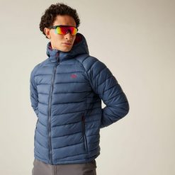 Kurtka turystyczna męska Mountain Series. Niebieskie kurtki sportowe męskie Dare 2B, na zimę, m, bez wzorów, bez kaptura, narciarskie. W wyprzedaży za 449.99 zł.
