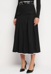 Czarna Plisowana Rozkloszowana Spódnica z Imitacją Kieszeni Paskiem i Gumką w Talii Evisthai. Czarne spódnice damskie Born2be, na co dzień, l, bez wzorów, eleganckie, midi, dopasowane. Za 99.99 zł.
