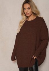Brązowy Casualowy Sweter Oversize Allethia. Brązowe swetry nierozpinane damskie Renee, bez wzorów, biznesowe, bez kołnierzyka, bez ramiączek. Za 139.99 zł.