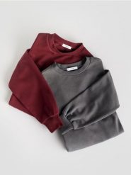 Gładka bluza z bawełną - ciemnoszary. Szare bluzy damskie Reserved, l, bez wzorów, z bawełny, bez ramiączek, bez kaptura. W wyprzedaży za 39.99 zł.