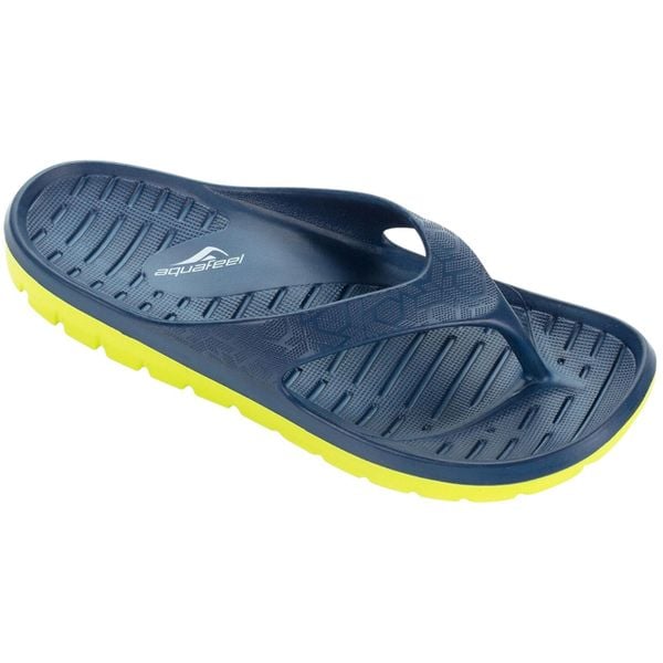 Klapki basenowe Aquafeel "Livingston". Niebieskie klapki damskie AQUAFEEL, bez wzorów, z materiału, bez obcasa, bez zapięcia. Za 97.99 zł.