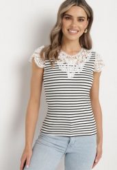 Biało-Czarny T-shirt z Bawełny z Koronką przy Dekolcie i Rękawach Alilama. Białe t-shirty damskie Born2be, m, bez wzorów, z bawełny, bez kołnierzyka, bez ramiączek. Za 39.99 zł.