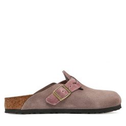 Klapki Birkenstock. Czerwone klapki damskie Birkenstock, bez wzorów, bez obcasa, bez zapięcia. Za 719.99 zł.