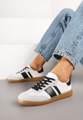 Biało-Czarne Sneakersy Tenisówki z Ozdobnymi Paskami Nelidi. Białe trampki i tenisówki damskie Born2be, bez wzorów, z jeansu, bez zapięcia. Za 79.99 zł.
