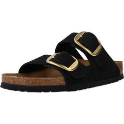 Klapki damskie Birkenstock Arizona Big Buckle. Czarne klapki damskie Birkenstock, na lato, bez wzorów, z materiału, bez obcasa, bez zapięcia. Za 858.00 zł.