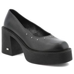 Półbuty damskie Karino, na wysokim klocku eleganckie skórzane z dżetami wsuwane z okrągłym noskiem, czarne licowe, 5648-126-P. Czarne półbuty damskie Karino, z aplikacjami, ze skóry, eleganckie, z okrągłym noskiem, bez obcasa, na obcasie, bez zapięcia. Za 509.00 zł.