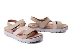 DR. BRINKMANN 710270-08 beige, sandały damskie. Brązowe sandały damskie Dr. Brinkmann, bez wzorów, ze skóry, bez obcasa, bez zapięcia. Za 280.42 zł.