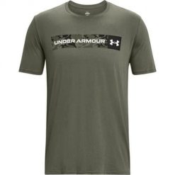 Koszulka sportowa męska Under Armour Camo Chest Stripe. Białe koszulki sportowe męskie Under Armour, m, bez wzorów, z bawełny, bez ramiączek, na fitness i siłownię. Za 211.00 zł.
