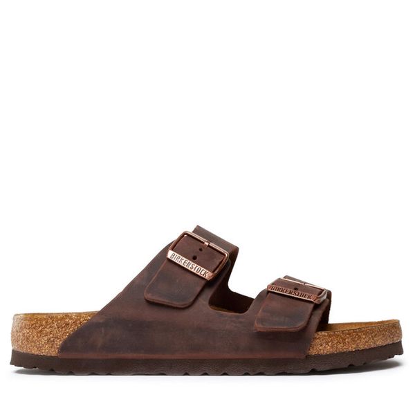Klapki Birkenstock. Brązowe klapki damskie Birkenstock, bez wzorów, bez zapięcia. Za 599.99 zł.