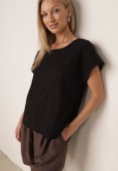 Czarna Bluzka z Bawełny o Kroju Oversize Ozdobiona Haftem Adriatea. Czarne bluzki damskie Born2be, l, bez wzorów, z bawełny, biznesowe, bez kołnierzyka, bez ramiączek. Za 79.99 zł.