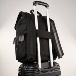 Plecak męski szkolny A4 na laptopa podróżny do pracy wegański Paolo Peruzzi E-22-BL. Brązowe plecaki męskie bez wzorów, z bawełny, biznesowe. Za 169.99 zł.