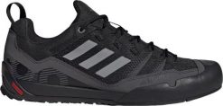 Buty trekkingowe Adidas TERREX SWIFT SOLO 2 (IE6901) 47 1/3. Trekkingi męskie Adidas, bez zapięcia. Za 697.37 zł.
