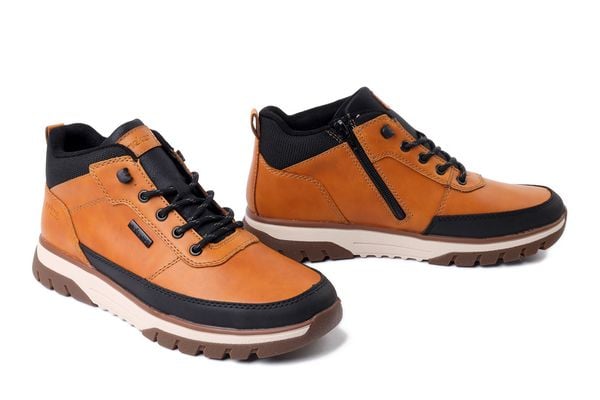 RIEKER TEX B9300-20 brown combination, trzewiki męskie. Brązowe botki męskie Rieker, bez wzorów, bez obcasa, bez zapięcia. Za 279.44 zł.