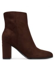 Guess Botki FLFBER SUE10 Brązowy ciemny. Brązowe botki damskie Guess, z aplikacjami, bez obcasa, na słupku, bez zapięcia. Za 544.99 zł.