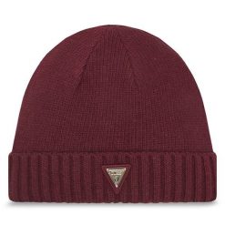 Czapka Guess. Czerwone czapki damskie Guess, na zimę, z aplikacjami. Za 169.99 zł.