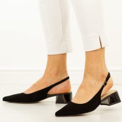 Czarne skórzane czółenka damskie D&A 3047. Czarne czółenka damskie DiA, na lato, bez wzorów, z jeansu, eleganckie, bez obcasa, na obcasie, bez zapięcia. Za 349.00 zł.