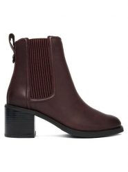 Clarks Botki Chamberly Top 26182864 Bordowy. Czerwone botki damskie Clarks, bez wzorów, ze skóry, bez obcasa, na słupku, bez zapięcia. Za 419.99 zł.