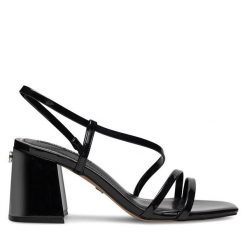 Sandały Nine West. Czarne sandały damskie Nine West, bez wzorów, bez obcasa, na słupku, bez zapięcia. Za 199.99 zł.
