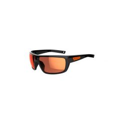 Okulary przeciwsłoneczne turystyczne MH530 KATEGORIA 3. Czarne buty sportowe męskie QUECHUA. Za 59.99 zł.