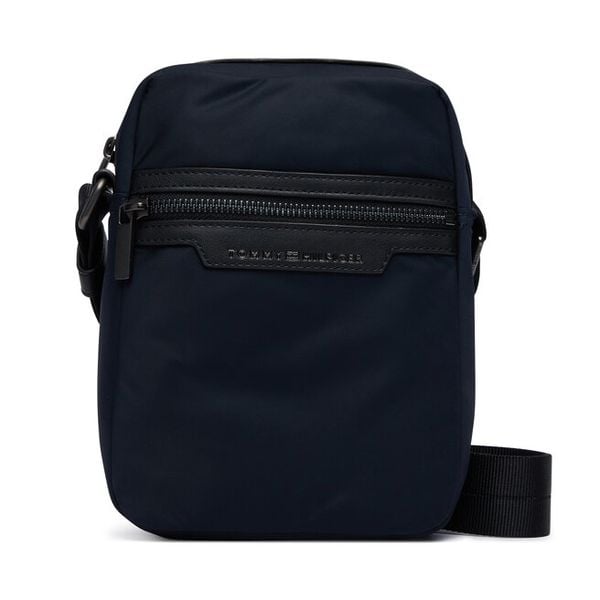 Saszetka Tommy Hilfiger. Niebieskie saszetki i nerki męskie Tommy Hilfiger, bez wzorów, z nylonu. Za 329.99 zł.
