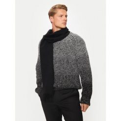 Szalik BOSS. Czarne szaliki męskie Boss, bez wzorów. Za 349.99 zł.