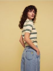 Jeansy wide leg z haftem - niebieski. Niebieskie jeansy damskie Reserved, bez wzorów, z bawełny. W wyprzedaży za 119.99 zł.