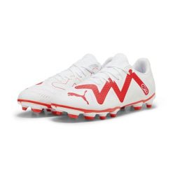 Buty piłkarskie męskie Puma 01 Futura Play Fgag. Białe buty sportowe męskie Puma, bez wzorów, bez zapięcia, do piłki nożnej. Za 299.00 zł.