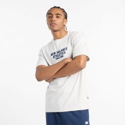 Koszulka męska New Balance MT51526AHH – szara. Szare koszulki sportowe męskie New Balance, m, bez wzorów, z bawełny, bez ramiączek. Za 109.99 zł.
