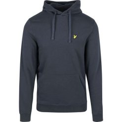 Sweatshirt z kapturem Lyle & Scott. Niebieskie bluzy męskie LYLE AND SCOTT, m, bez wzorów, z bawełny, eleganckie, bez ramiączek, z kapturem. W wyprzedaży za 287.50 zł.