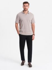 Spodnie męskie chino SLIM FIT z delikatną teksturą - czarne V5. Czarne eleganckie spodnie męskie Ombre Clothing, bez wzorów, z bawełny. W wyprzedaży za 199.99 zł.