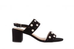 Sandały Bayla-065 4309787 Czarny, Skóra naturalna - 37. Czarne sandały damskie Bayla, bez wzorów, z nubiku, z otwartym noskiem, bez obcasa, bez zapięcia. W wyprzedaży za 89.10 zł.