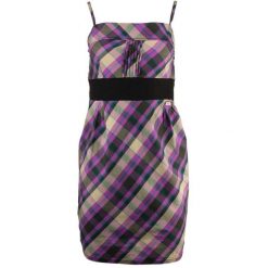 Sukienka damska Nell Ellen fioletowa. Czerwone sukienki damskie ENELL, na co dzień, s, bez wzorów, eleganckie, bez kołnierzyka, bez ramiączek, sportowe. Za 119.99 zł.