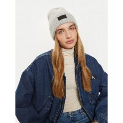 Czapka Calvin Klein. Szare czapki damskie Calvin Klein, na zimę, bez wzorów. Za 299.99 zł.