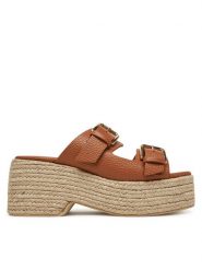 Pollini Klapki SA28268I0MTD0230 Brązowy. Brązowe klapki damskie Pollini, bez wzorów, ze skóry, bez obcasa, bez zapięcia. Za 863.99 zł.