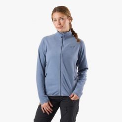 Bluza polarowa turystyka damska Swedemount Stryn Fleece szybkoschnąca. Fioletowe bluzy damskie SWEDEMOUNT, na zimę, bez wzorów, z polaru, sportowe, bez ramiączek, bez kaptura. W wyprzedaży za 152.99 zł.